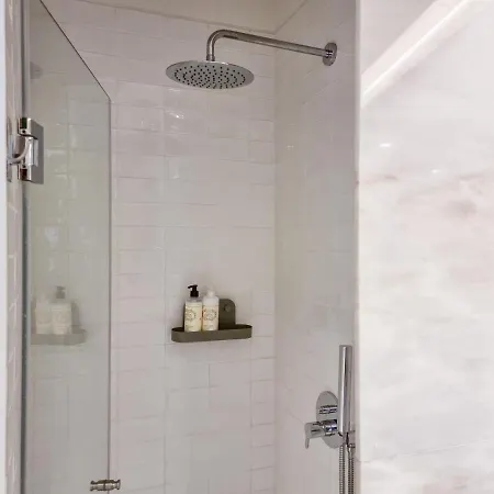Inspiring Center 1br Apartment *